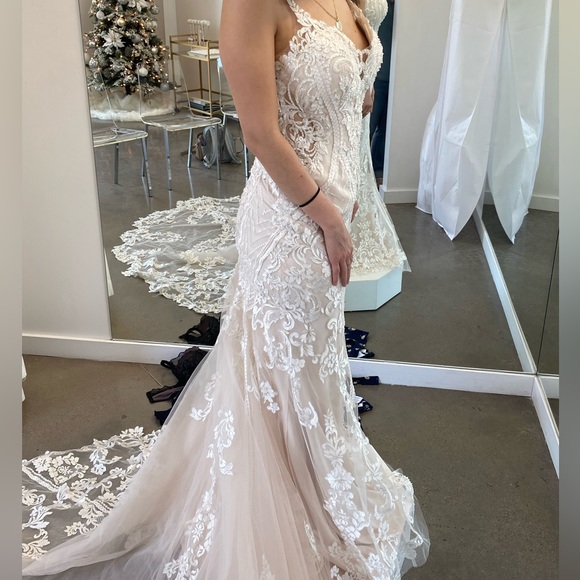 NEW! NEVER USED
CT278
EDDY K COUTURE
IVORY/CHAMPAGNE/ALMOND IN SIZE 10 - Picture 7 of 7